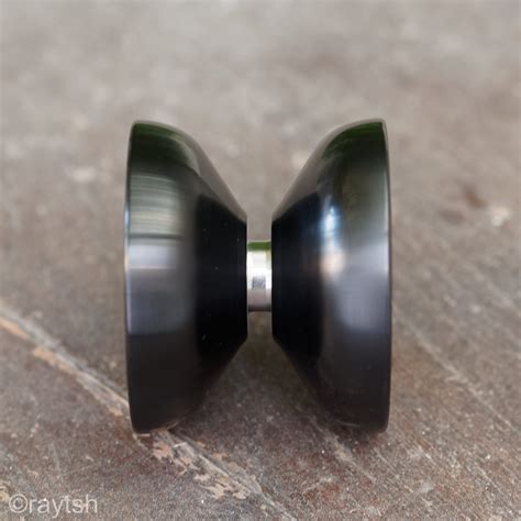 ILYY.de | German High-End YoYos est. 2006