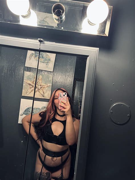 Thick Tatted Latina R LingerieNoir