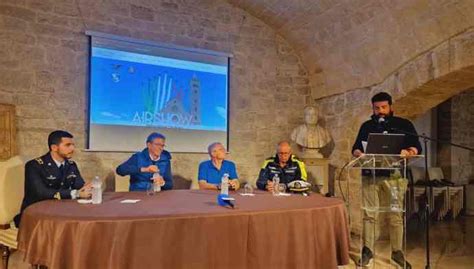 Frecce Tricolori A Trani Ecco Il Programma Completo E Lo Spazio Volo