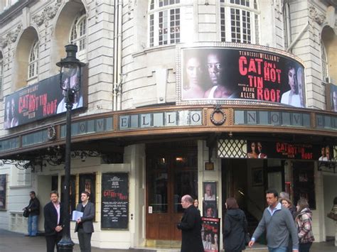 Novello Theatre Breaks London Cat On A Hot Tin Roof Flickr