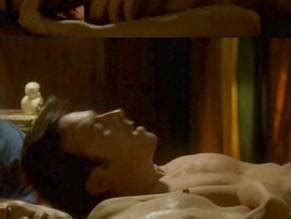 LES CORPS SOLITAIRES NUDE SCENES AZNude