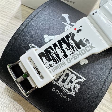 Casio G Shock x "ONE PIECE" DW-6900 Strawhat Crew White Limited Editio