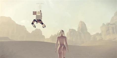 Nier Automata 2B Naked Encuerada Desierto Tnaflix