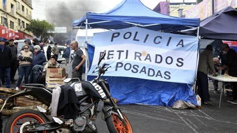 Misiones Tres Patrulleros Realizaron Disparos Al Aire Frente A La Casa