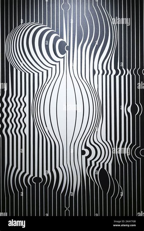 Exhibition Victor Vasarely El Nacimiento Del Op Art Immagini E