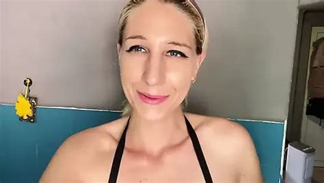 Teen Pussy Laeuft Einfach Aus Klatsch Nass Vor Lauter Geilheit Xhamster