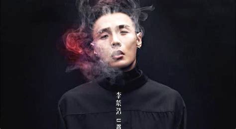 网友：这是本世纪最有才华的歌手！李荣浩：谁也别想赚走我的钱！