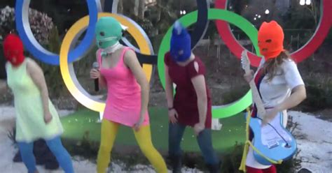 Les Pussy Riot Sotchi Le Clip Anti Promo Des Jo