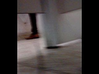 pegação no banheiro do shopping gay hotntubes