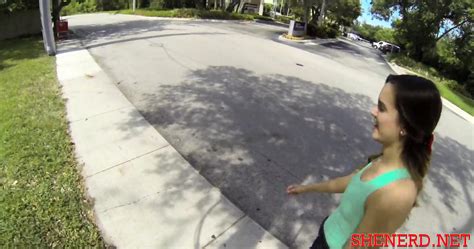 Sexy Blonde Bitch Ananta Shakti Brought To Orgasm