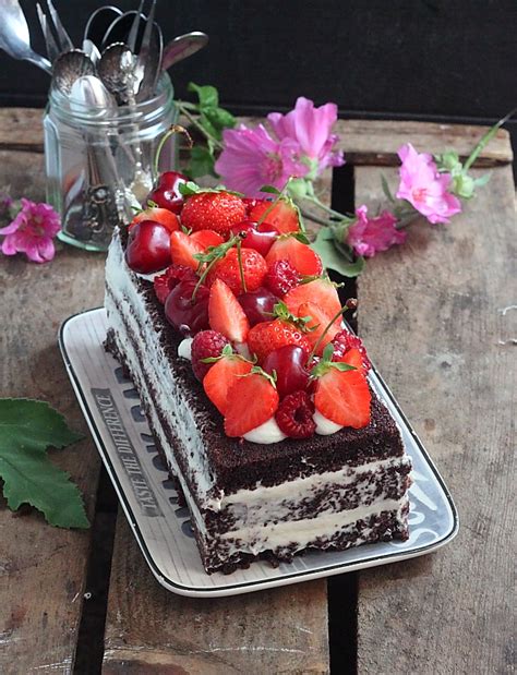 Naked Cake Chocolat Et Fruits Rouges
