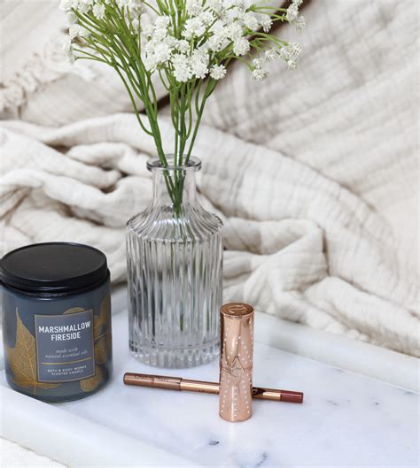 Universal Nude Lipstick Combo IsabelxMarie