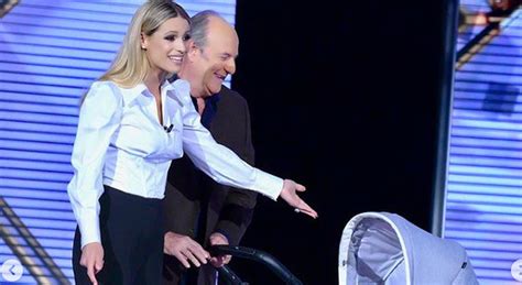 Verissimo Lingresso Di Gerry Scotti E Michelle Hunziker è Tenerissimo