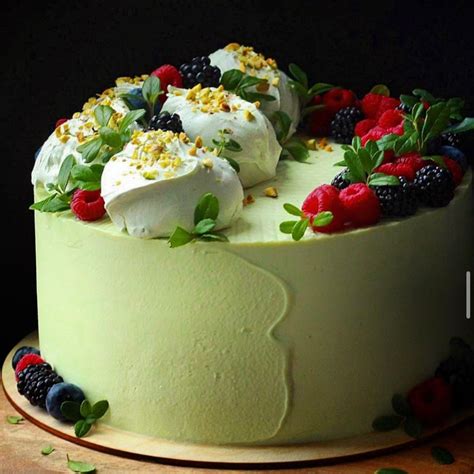 Best Pistachio Cake Birthday Cake Uae Delivery To Dubai Order