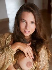 Kicking Her Long Legs Wide For An Intimate View Of Her Shaved Pussy Belka Expresses Her Sensual