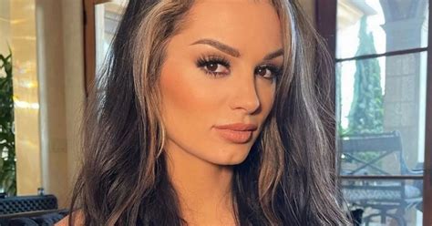 Ex WWE And AEW S Saraya Paige Sobbed After Being Called Porn Star Over Sex Tape Leak Daily