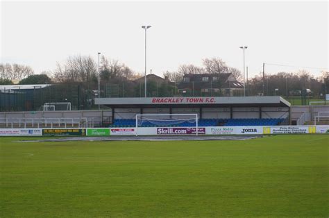 Football Grounds visited by Richard Bysouth: Brackley Town FC