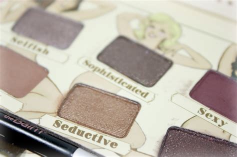 Nude Nude Nude Avec The Balm Et Sa Chic Palette La Nude Tude Nous Les Nanas