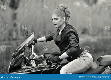 Portrait Of A Girl On Bike Motorbike Professional Blonde Biker Stock Photo Image Of Motorcycle