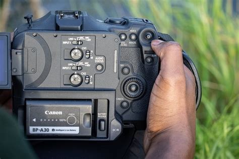Купить Canon EOS C70 - цена, отзывы, характеристики