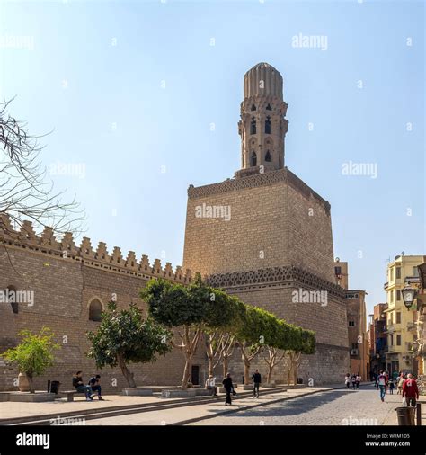 Al Hakim Mosque Exterior Hi Res Stock Photography And Images Alamy