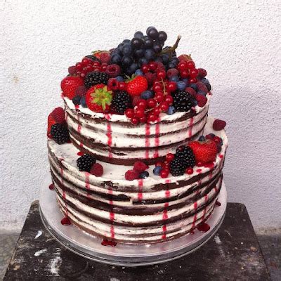 Chez Lucie Naked Cake Okol Dov Dort S Hru Kami Proseccem A Sko Icov M Mascarpone