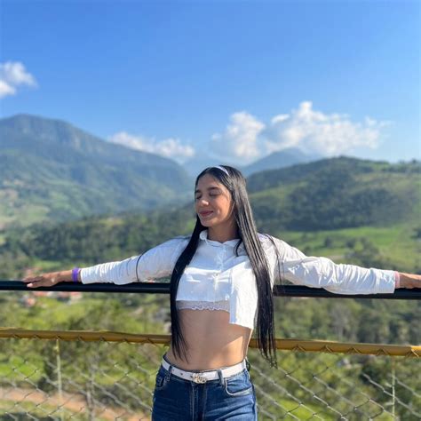 Brunette Scarlett Cam Model Free Live Sex Show Chat Stripchat