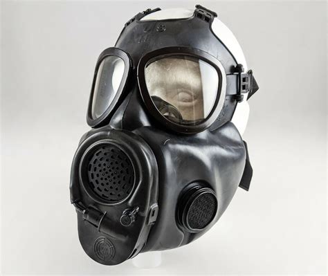 Купить Противогаз Genuine US Military M17 Gas Mask Medium & Carrier in ...