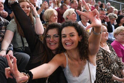 Koncert Ku Pami Ci Krzysztofa Krawczyka Na Kadzielni W Kielcach