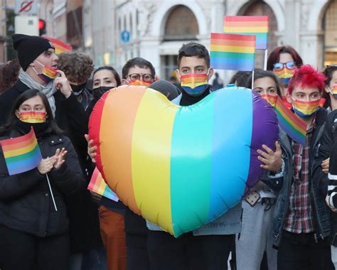 Insultato Perch Sono Gay