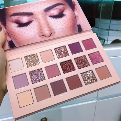 Bảng mắt Huda Beauty New Nude Shopee Việt Nam