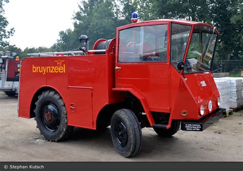 Einsatzfahrzeug Zaandam Bedrijfsbrandweer LF A D BOS