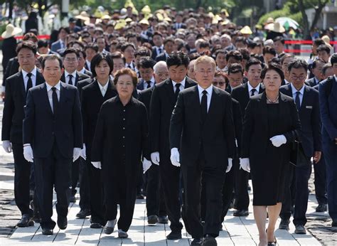 노무현 전 대통령 15주기 추도식여야 지도부 대거 참석 일요신문