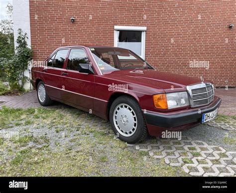 Mercedes Benz W201 Fotografías E Imágenes De Alta Resolución Alamy