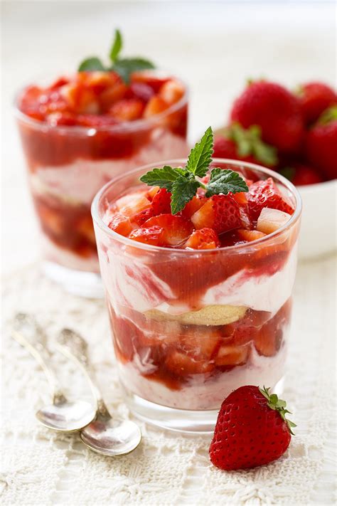 Recette Tiramisu Aux Fraises Et Grand Marnier Marie Claire