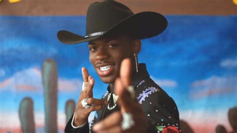 Lil Nas Xs Megahit Old Town Road Beats Billboard Record Makes Music