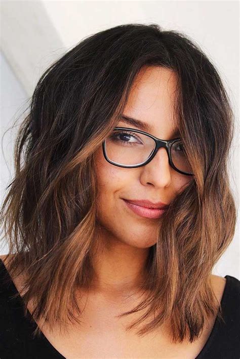 Medium Length Hairstyles For Wavy Hair