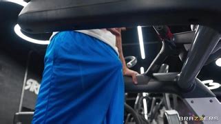 Nataly Ordonez Is Sucking Cock In The Gym Porn Movies 3Movs