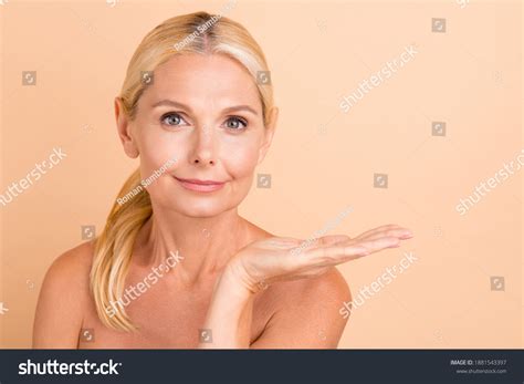 Photo Beauty Concept Aged Lady Naked ภาพสตอก 1881543397 Shutterstock