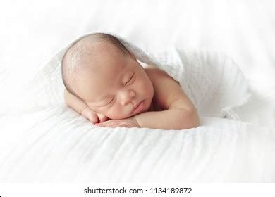 302 Nude Cute Baby Images Images Stock Photos And Vectors Shutterstock