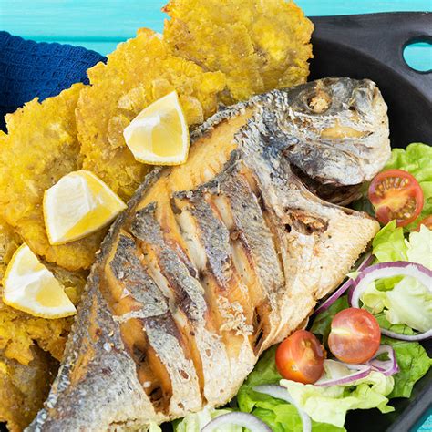 Recette Poisson braisé et ses bananes plantains frits