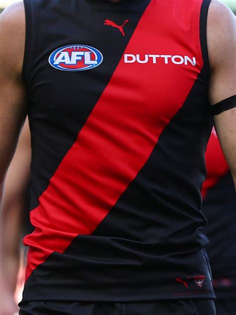 essendon players raised concerns  clubs drug policy meeting