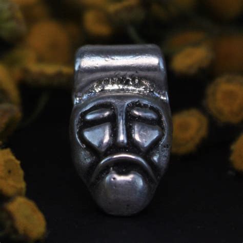 Face pendant - Ravengaard