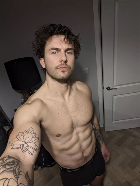 Can T Go Wrong With Calvin Nudes Maleunderwear Nude Pics Org