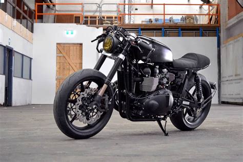 Triumph Bonneville Cafe Racer