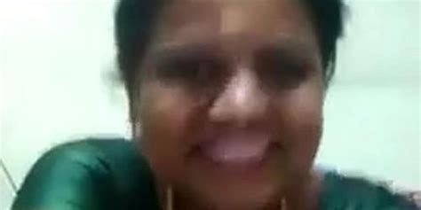 Tamil Aunty Removes Saree And Shows Big Tits Tnaflix