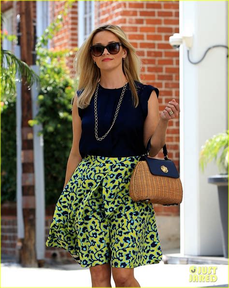 Reese Witherspoon Posts Fun Flashback From Legally Blonde Photo Reese Witherspoon