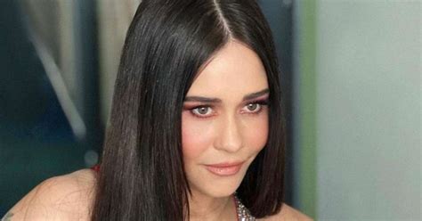 Alessandra Negrini surge de lingerie e causa alvoroço na web Linda demais