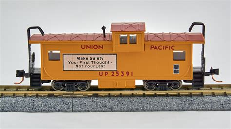 N Extended Vision Caboose Union Pacific Comes With Old Rapido Style