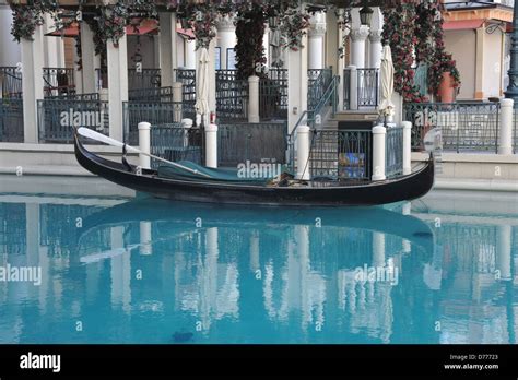 A Gondola at the Venetian hotel Las Vegas Stock Photo - Alamy